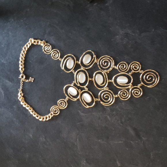 BCBG necklace Brand new, never worn - Picture 3 of 9